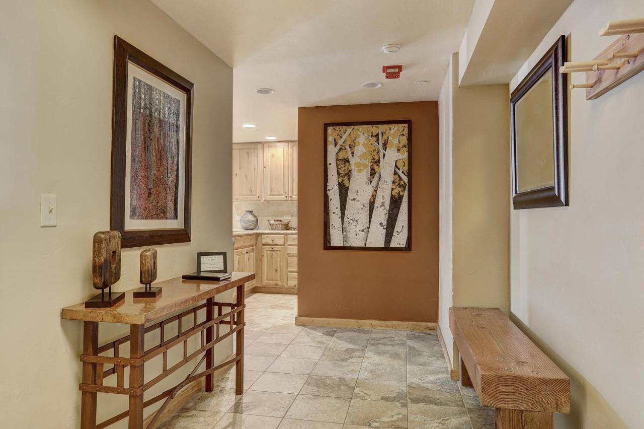 Ski In-Out Village At Breckenridge Condo Exterior foto
